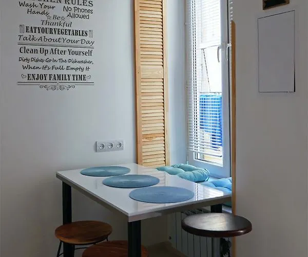 Romantic On Rynok Square With Air-conditioning